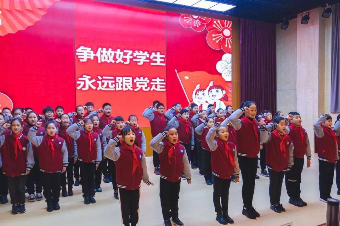 大年初一见！扬子晚报龙年“封面宝贝”获奖名单揭晓